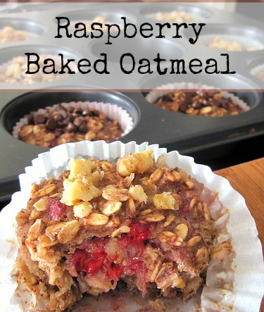 These baked oatmeal bites can be made in advance and frozen for a quick breakfast or snack.  All you have to do is grab one or two from the freezer and pop it in the microwave to defrost!