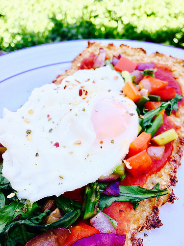 Cauliflower Crust Breakfast Pizza - gluten-free, diary-free, and amazingly delicious!