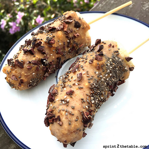 Peanut Butter Banana Pops - because A peanut butter banana pop in the heat of the summer couldn't sound more perfect!