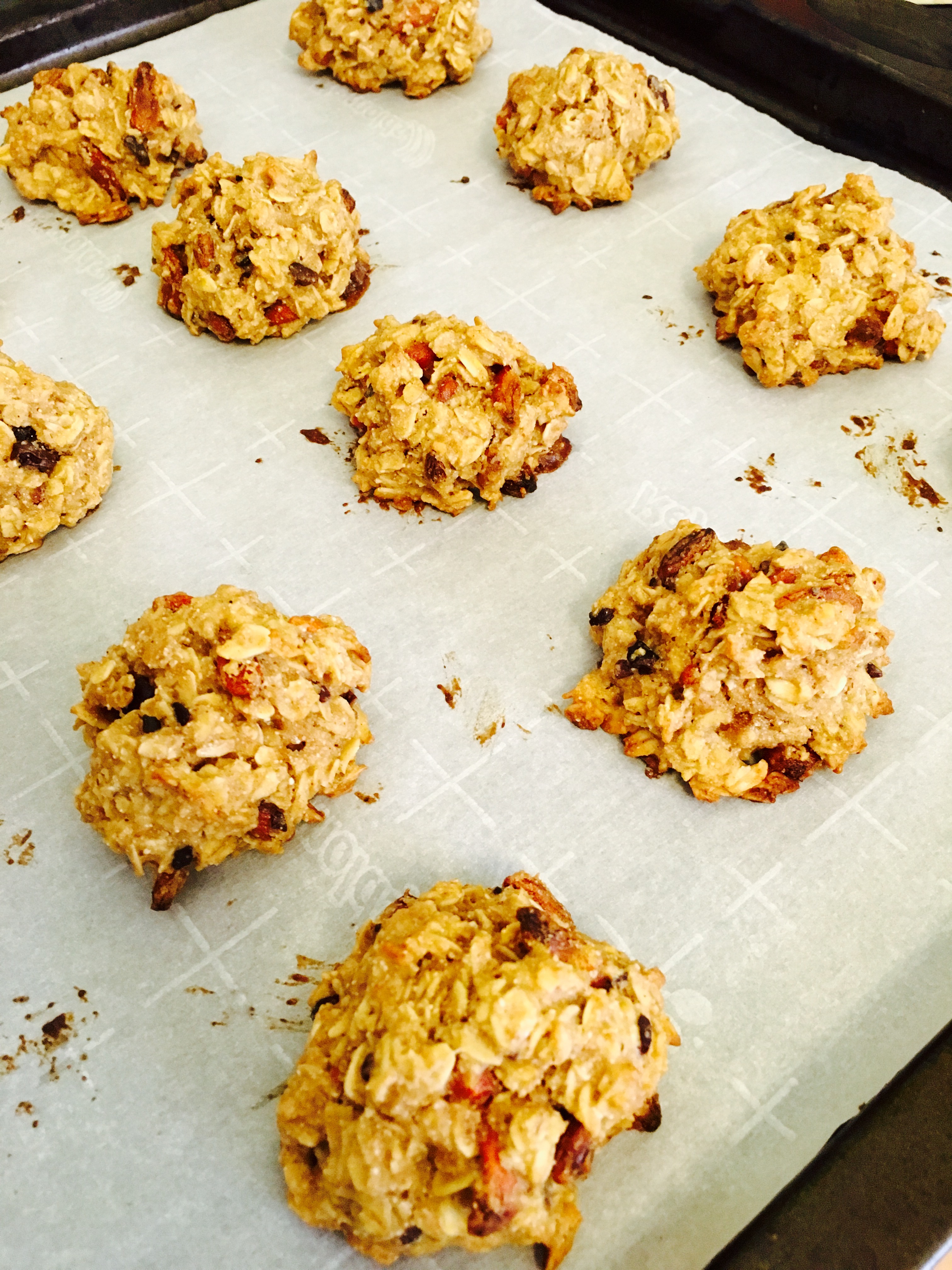 Chewy Granola Cookies