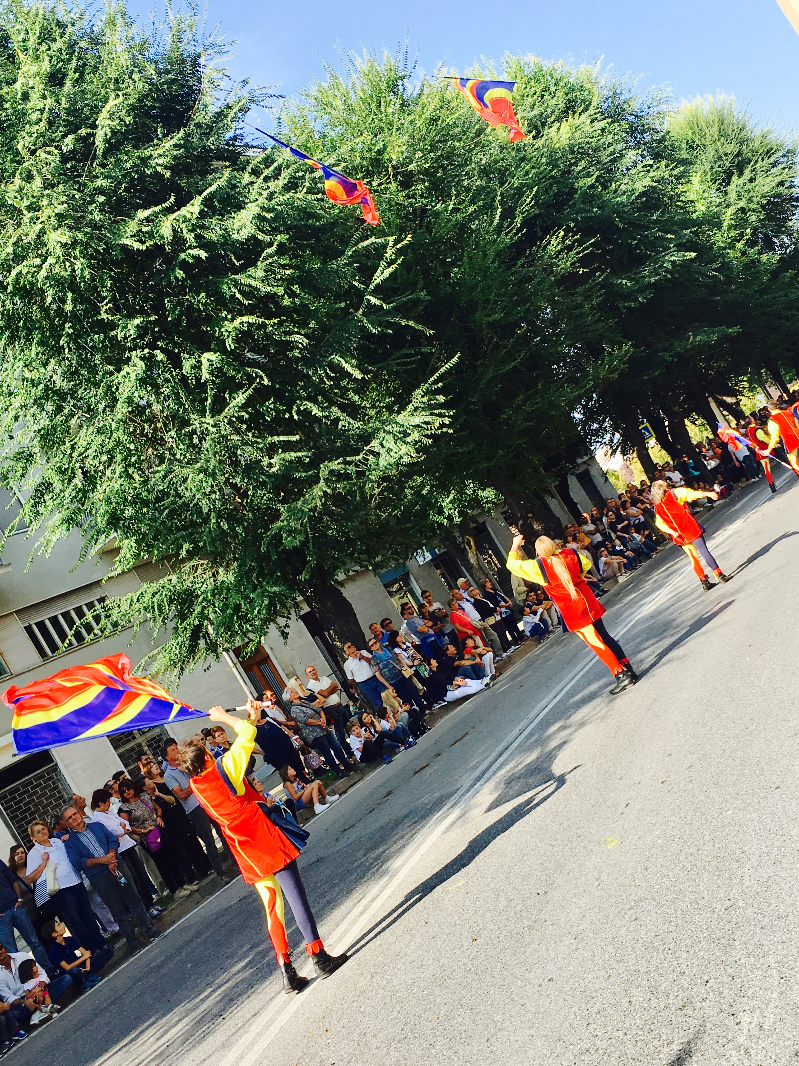 parade-in-alba-italy