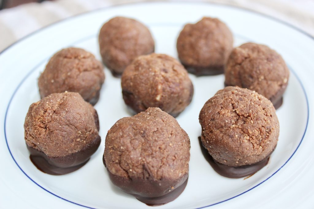 Thin Mint Protein Balls