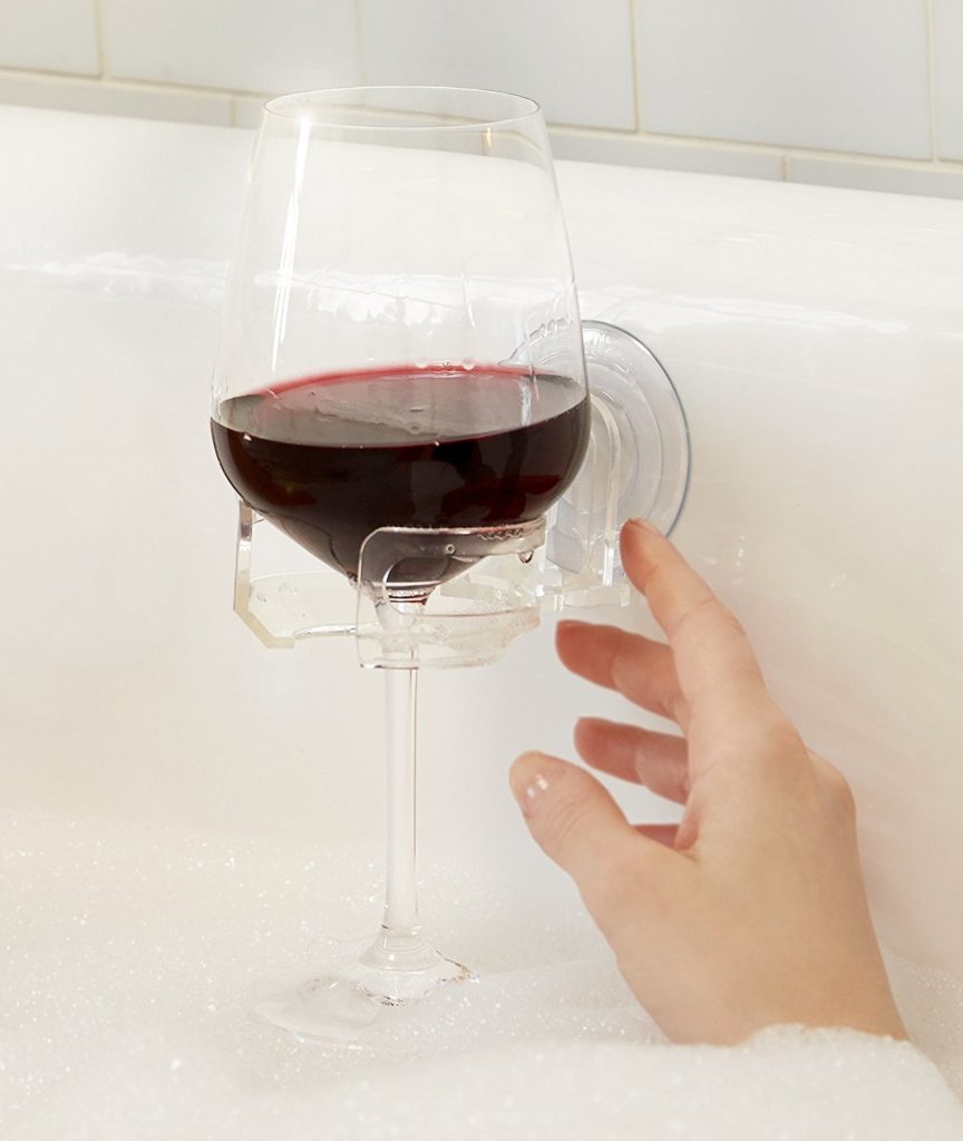 Red wine holder for bathtub