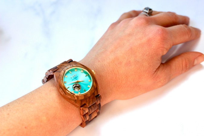 Don't miss this JORD watch GIVEAWAY!